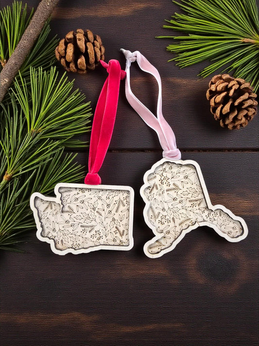 CHRISTMAS FLORAL STATE | Christmas Ornament